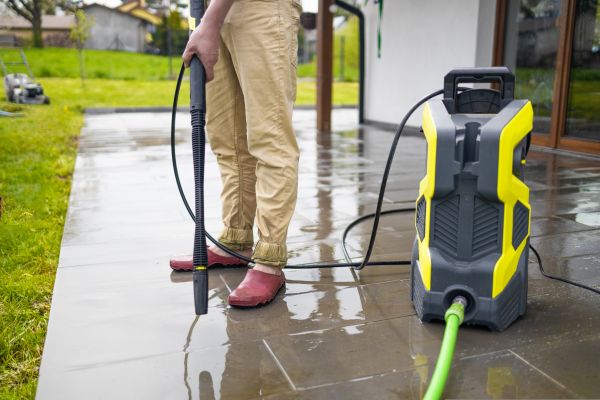 Porch Pressure Washing in Port Orange