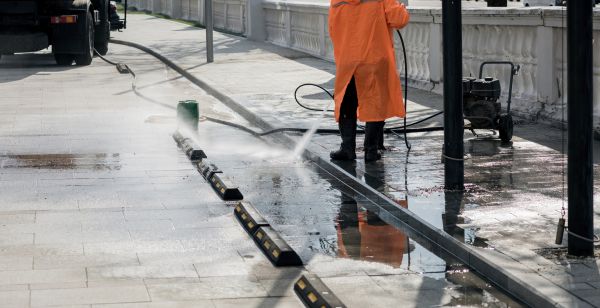 Parking Lot Pressure Washing in Port Orange